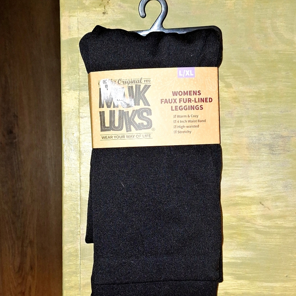 Leggings. MUK LUKS